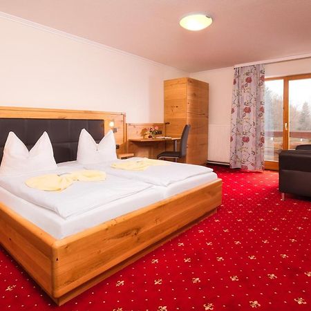 Hotel Zum Hirschen ラム エクステリア 写真