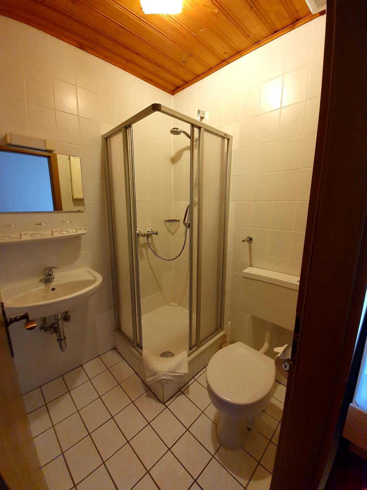 Hotel Zum Hirschen ラム 部屋 写真
