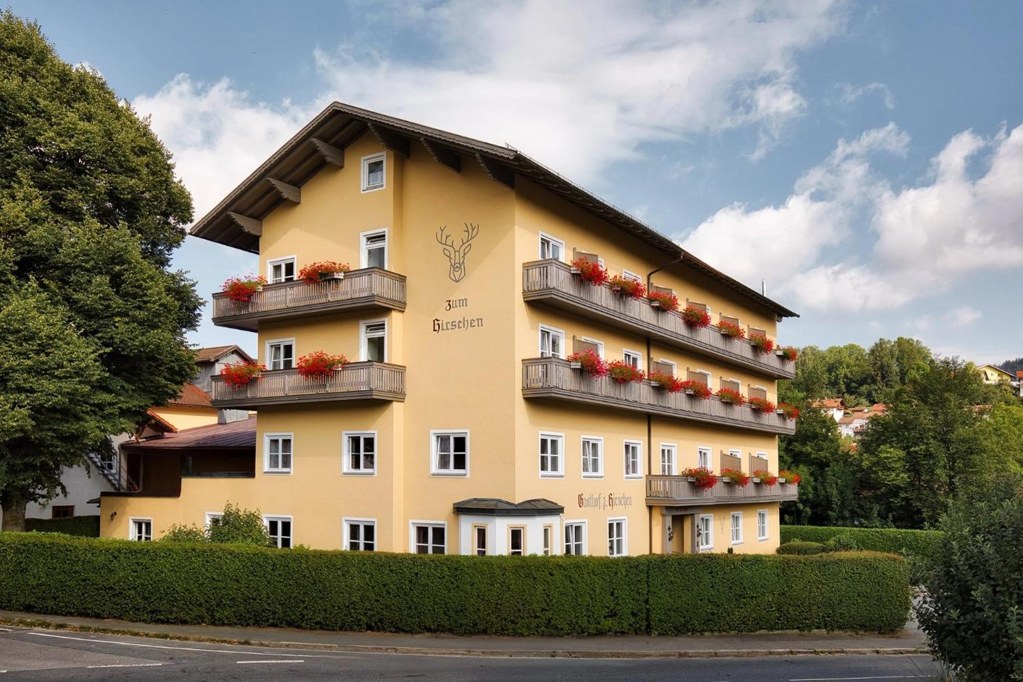 Hotel Zum Hirschen ラム エクステリア 写真