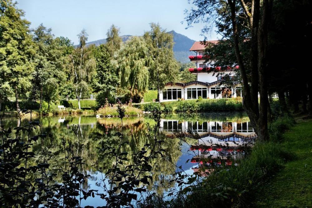 Hotel Zum Hirschen ラム エクステリア 写真
